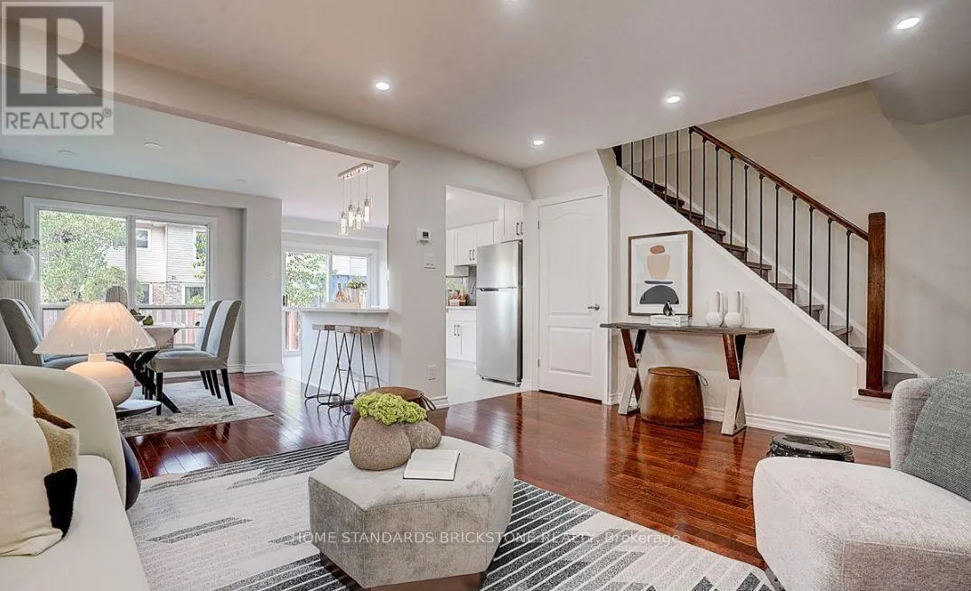 MAIN FLOOR - 24 BARRINGTON CRESCENT