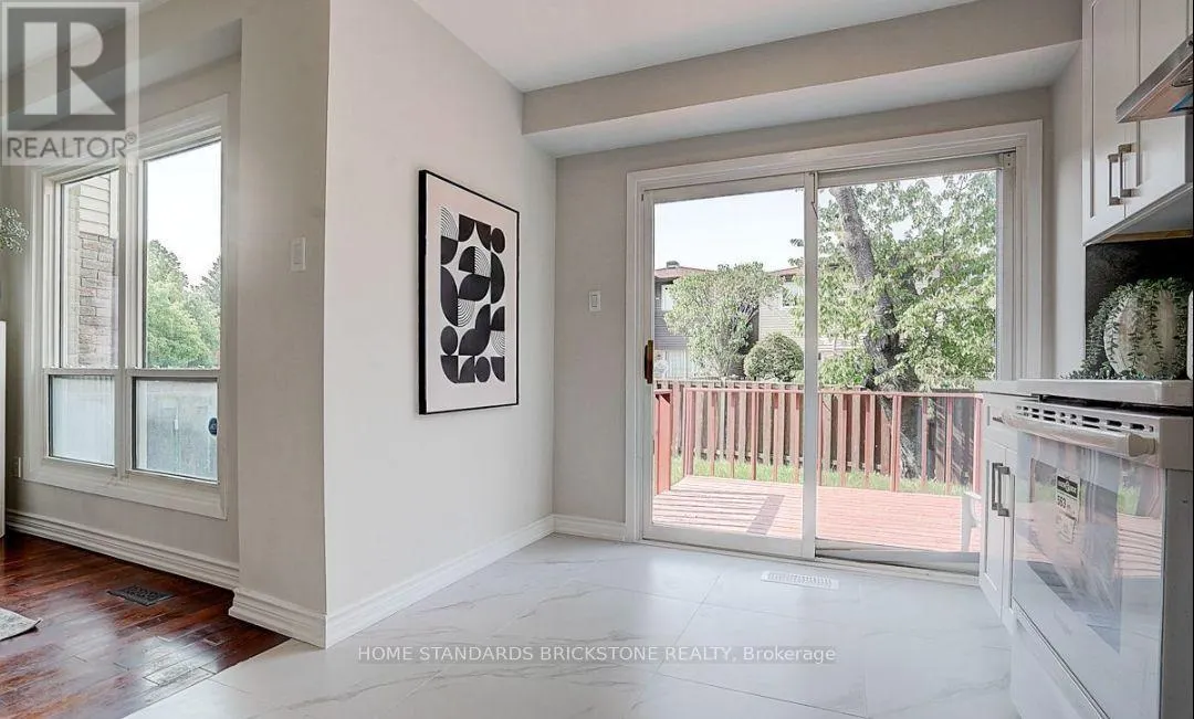 MAIN FLOOR - 24 BARRINGTON CRESCENT