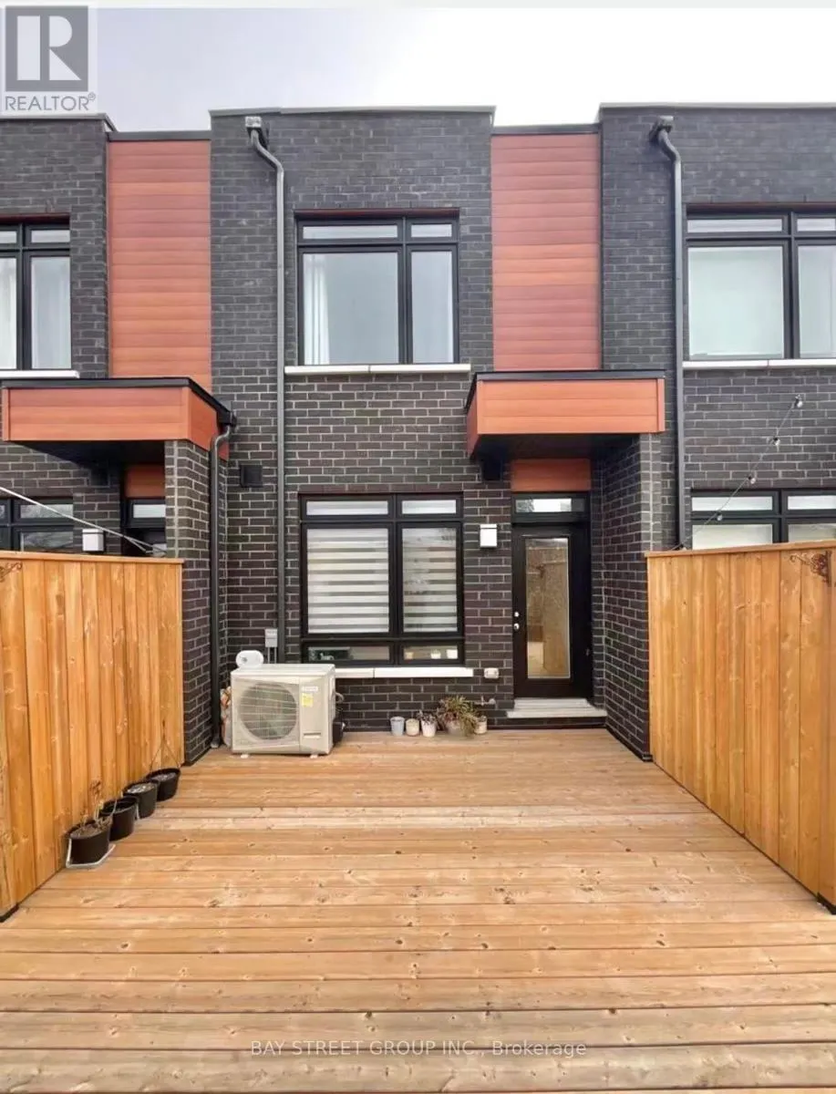 12 - 370 G RED MAPLE ROAD