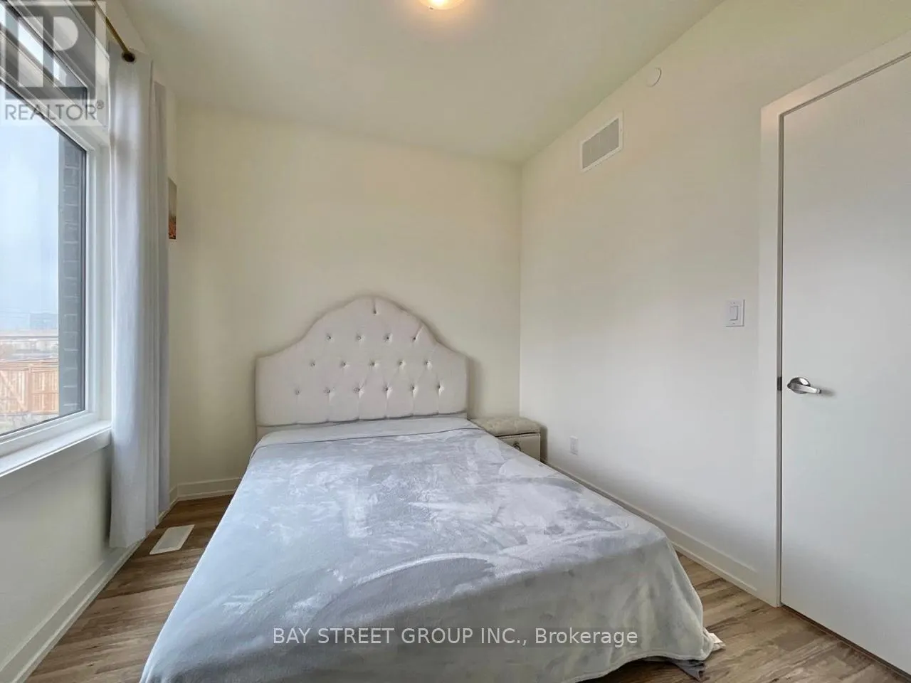 12 - 370 G RED MAPLE ROAD