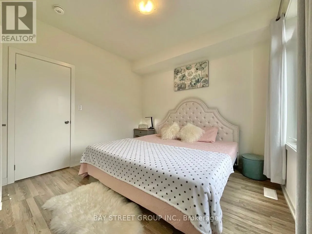 12 - 370 G RED MAPLE ROAD