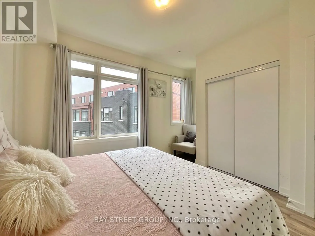 12 - 370 G RED MAPLE ROAD