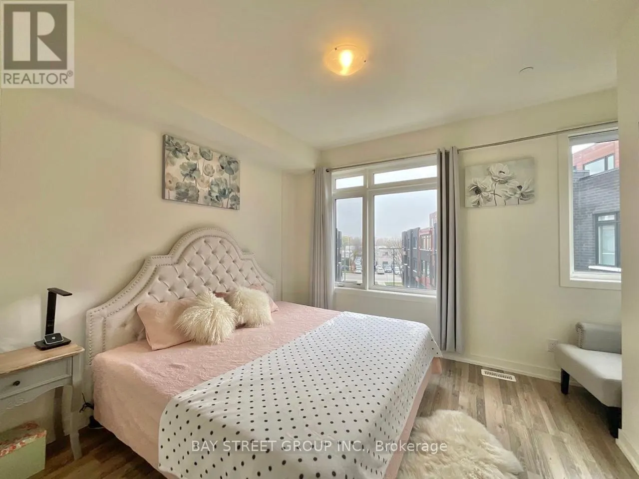 12 - 370 G RED MAPLE ROAD