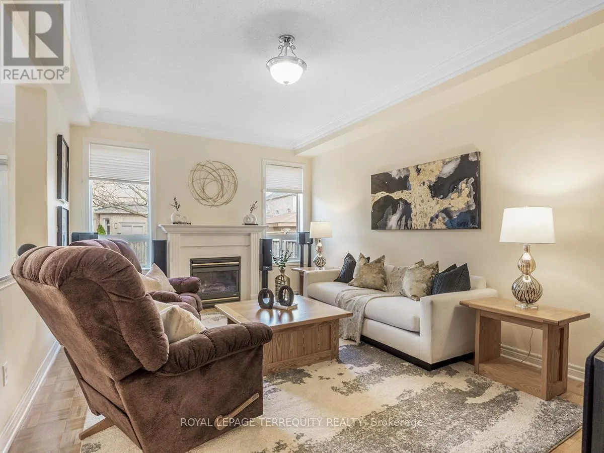 11 AVOCET DRIVE