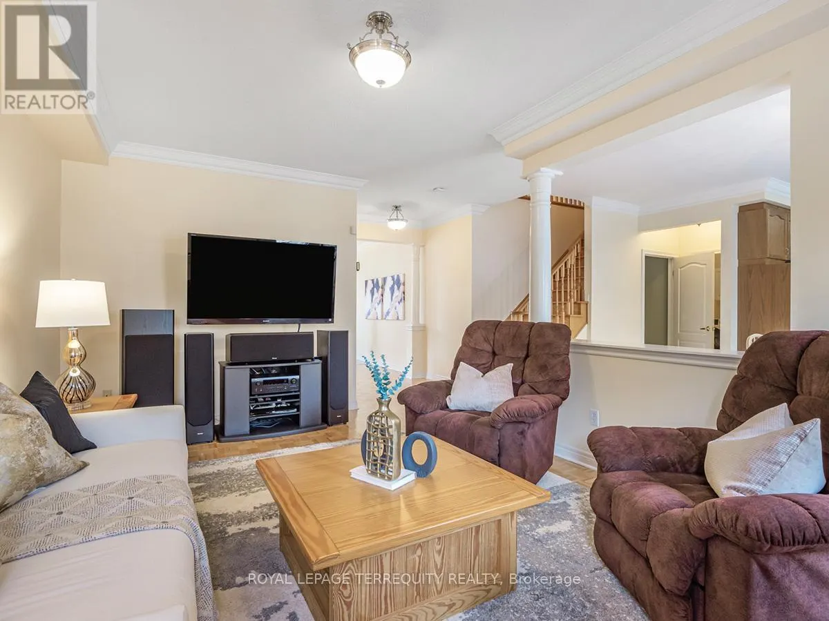 11 AVOCET DRIVE
