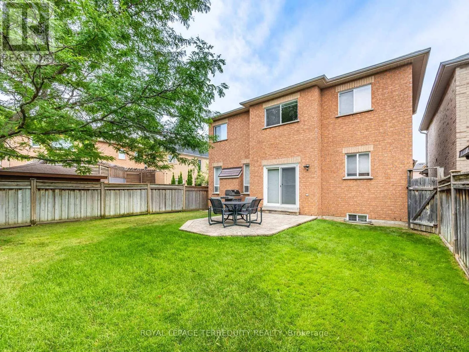 11 AVOCET DRIVE