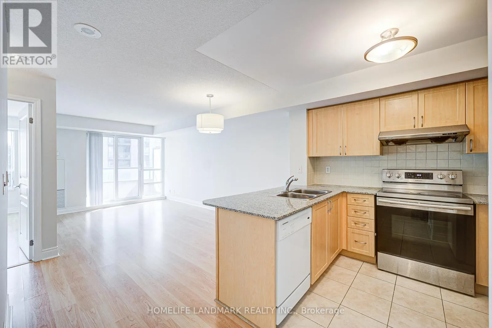 311 - 75 SOUTH TOWN CENTRE BOULEVARD