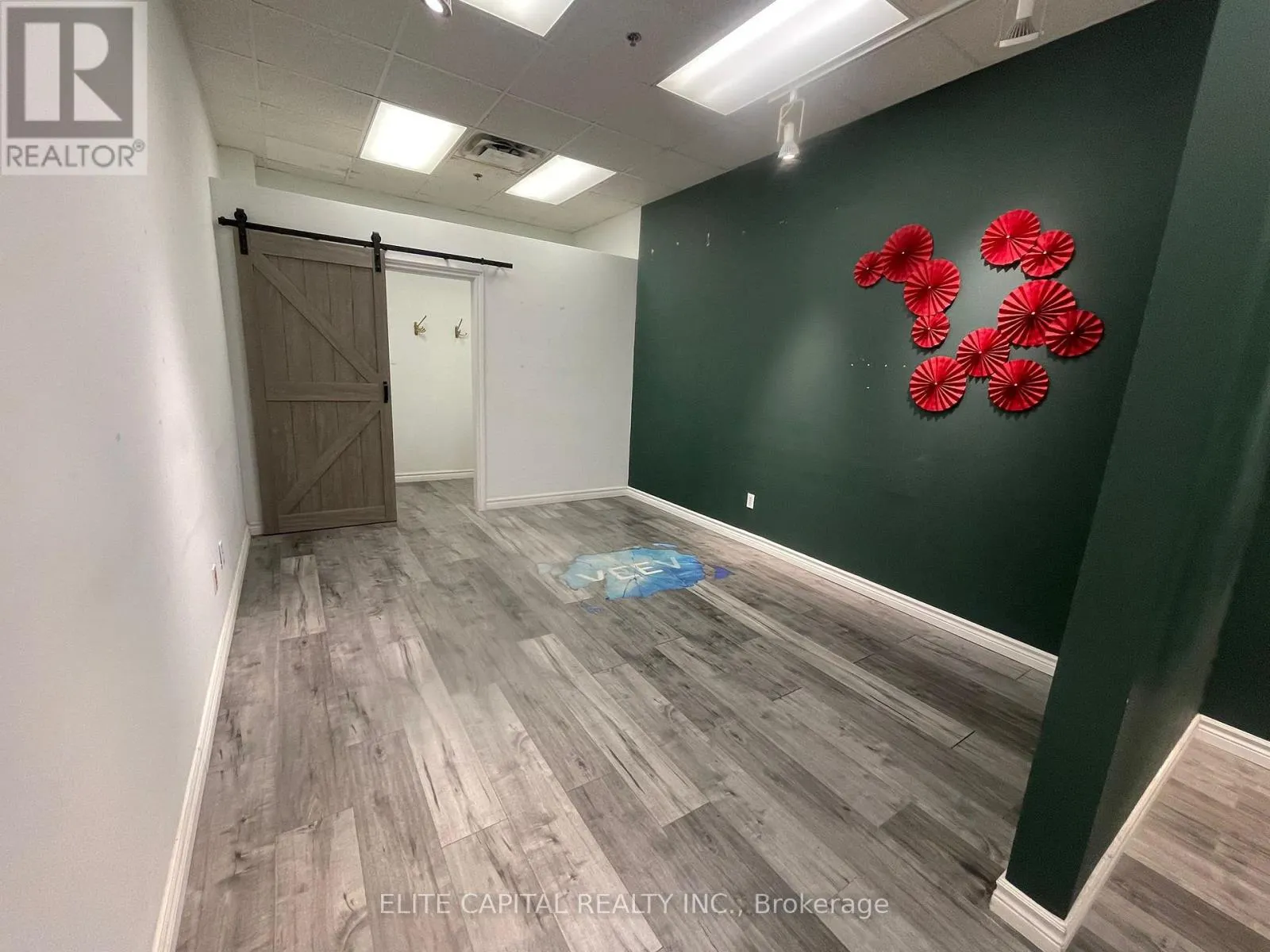 35 - 398 FERRIER STREET
