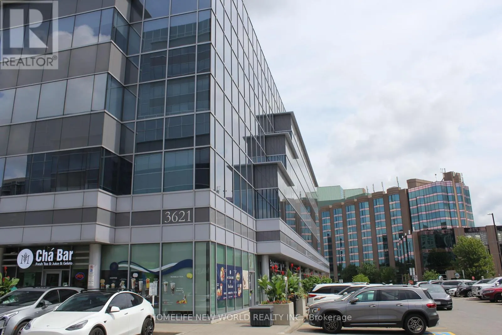 206 - 3621 HIGHWAY 7 E