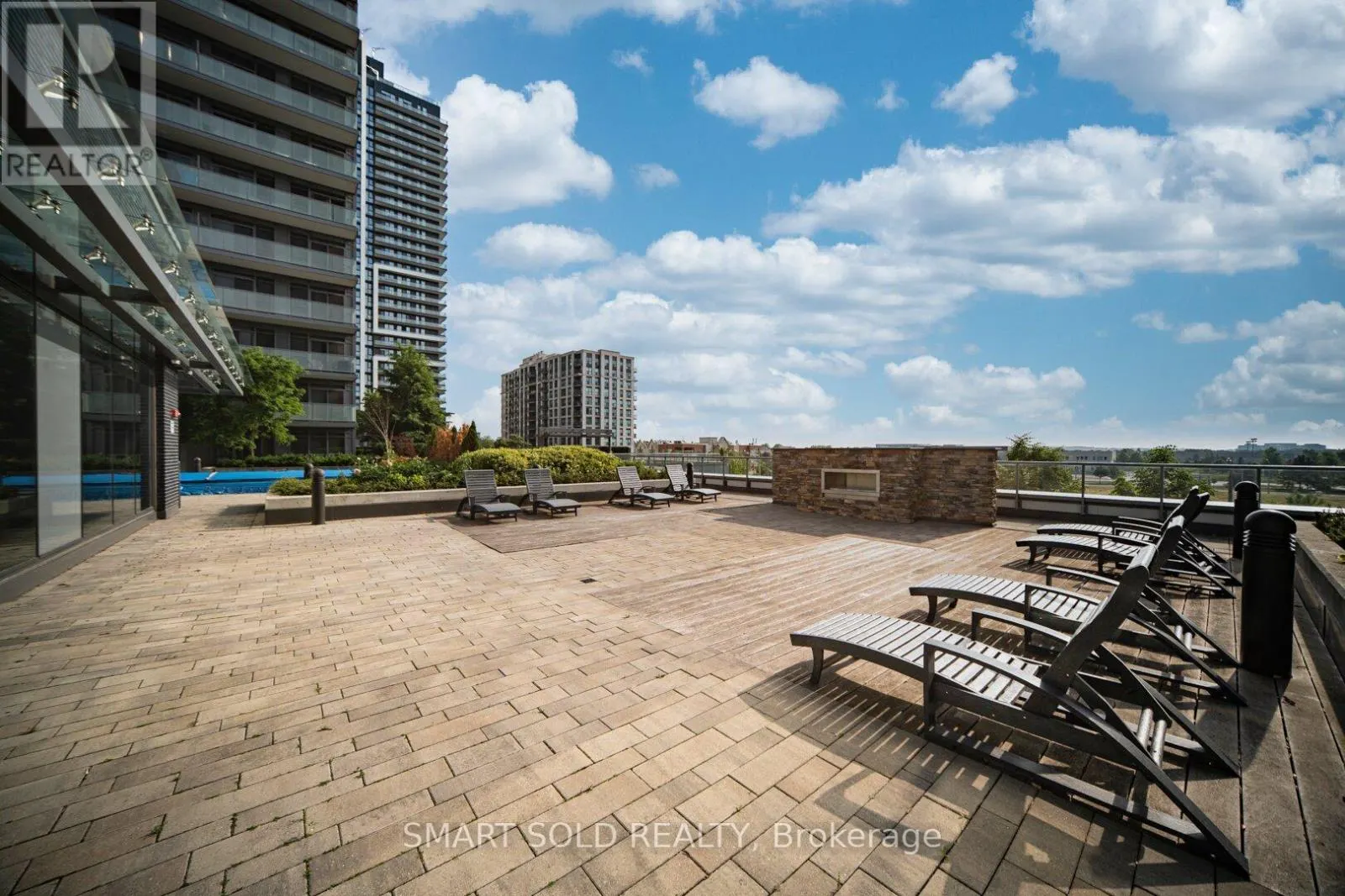 603 - 55 ONEIDA CRESCENT