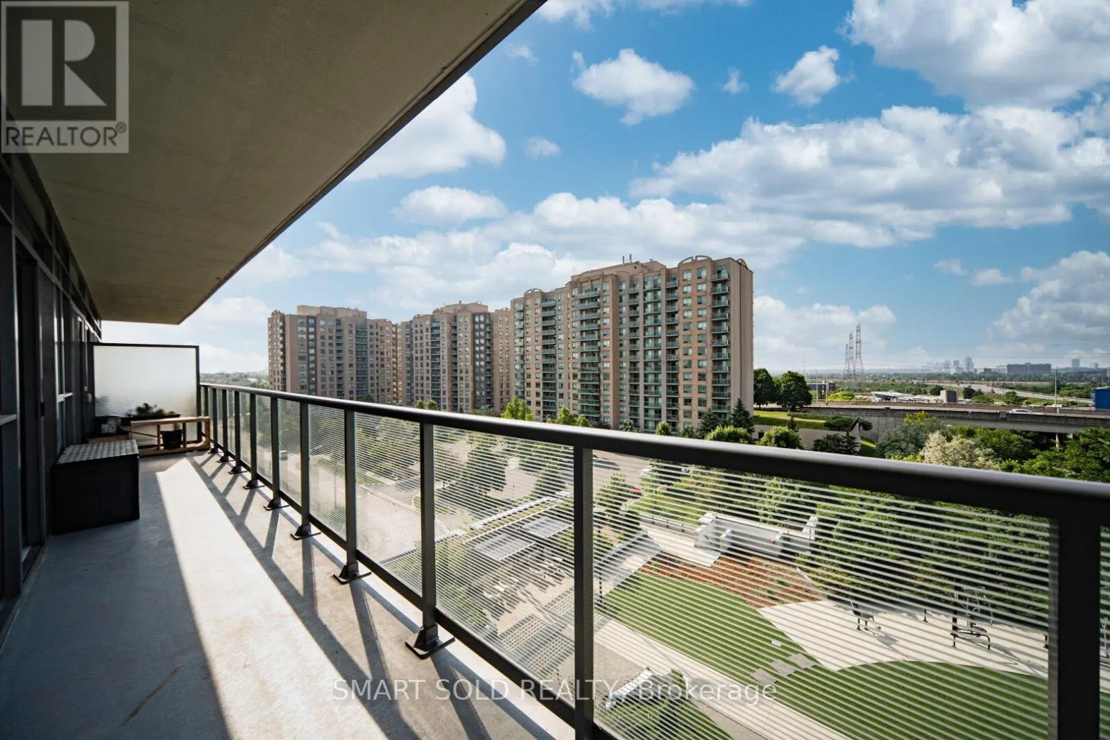 603 - 55 ONEIDA CRESCENT