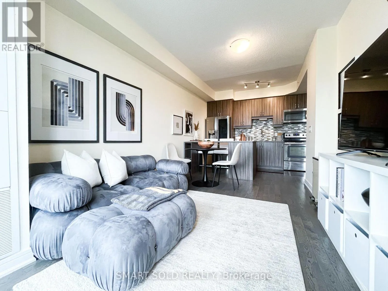 716 - 9191 YONGE STREET