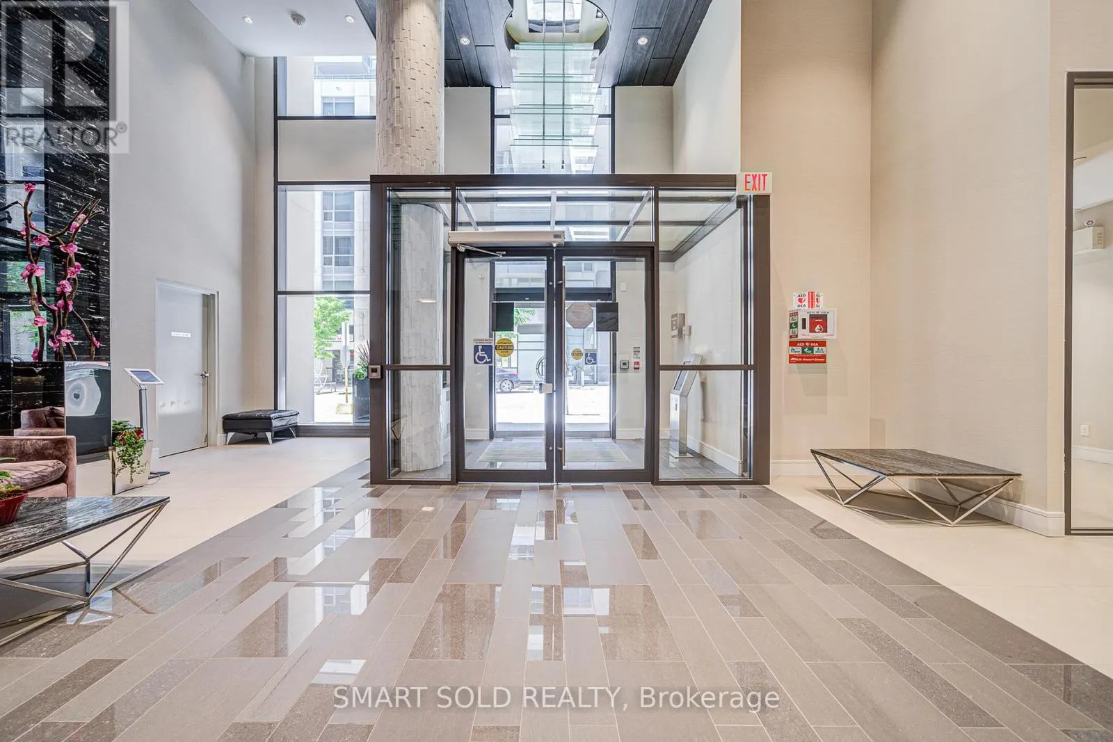 716 - 9191 YONGE STREET