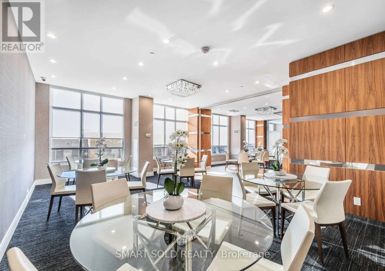 716 - 9191 YONGE STREET