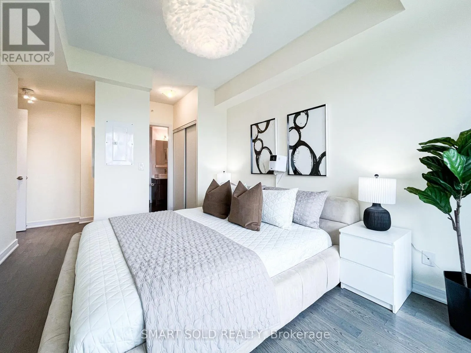716 - 9191 YONGE STREET