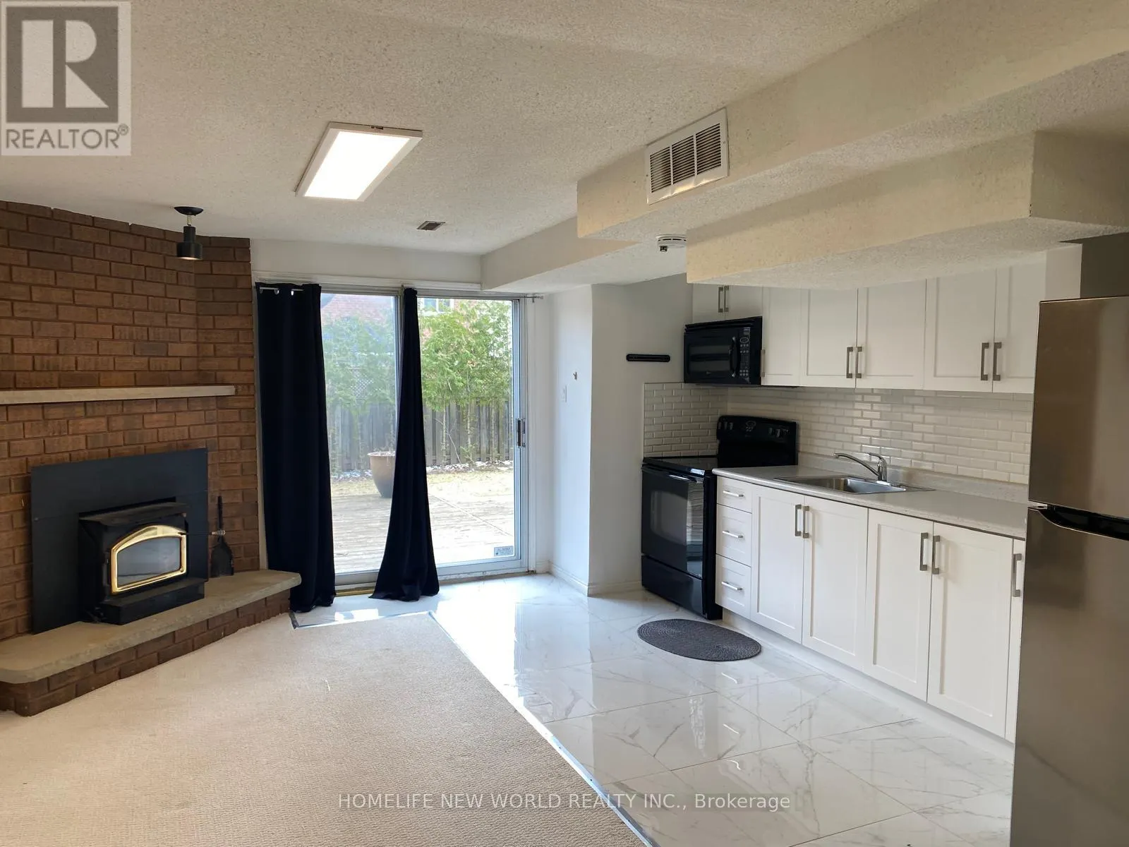 19 CHADBURN CRESCENT
