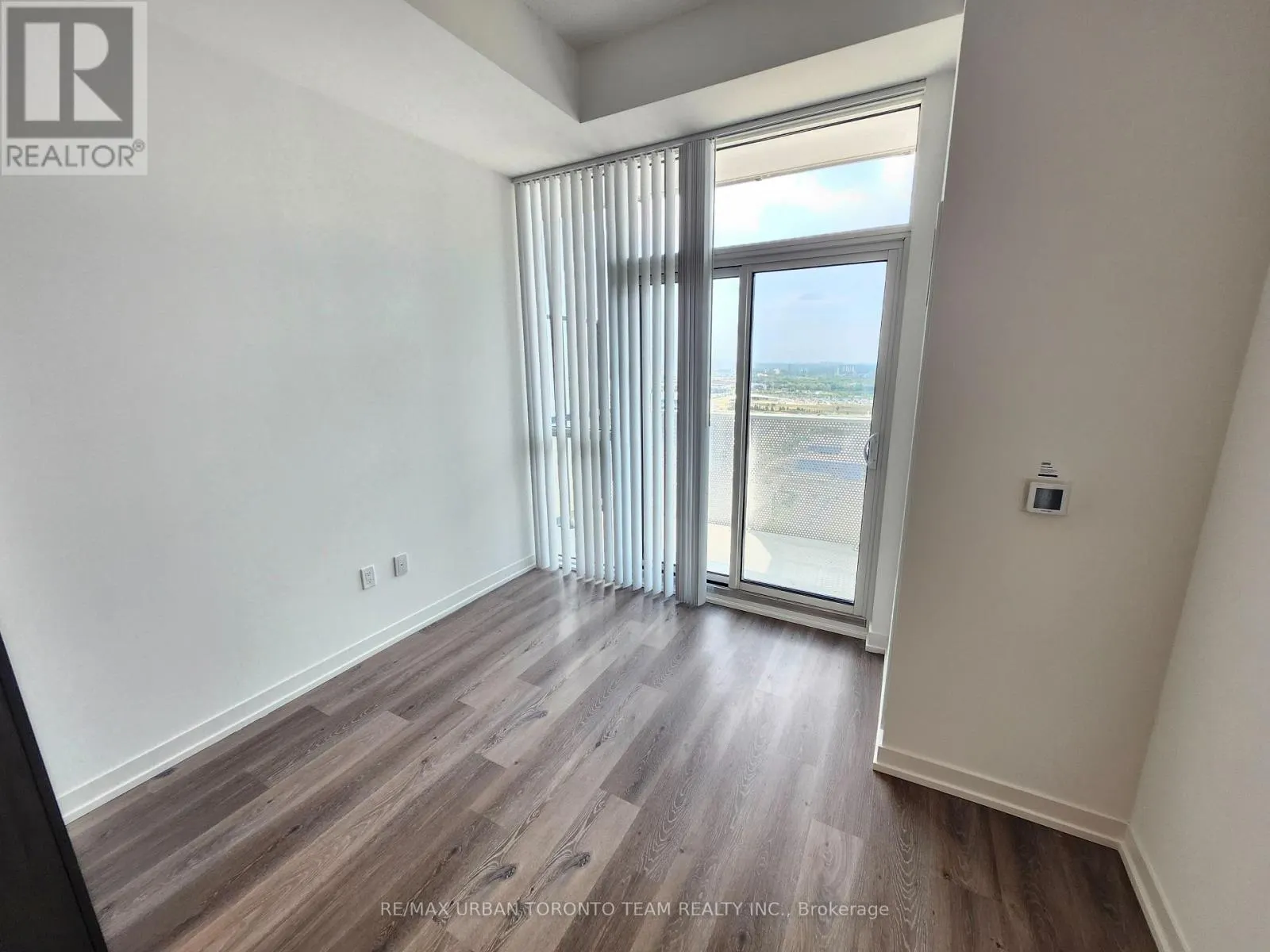 3112 - 28 INTERCHANGE WAY