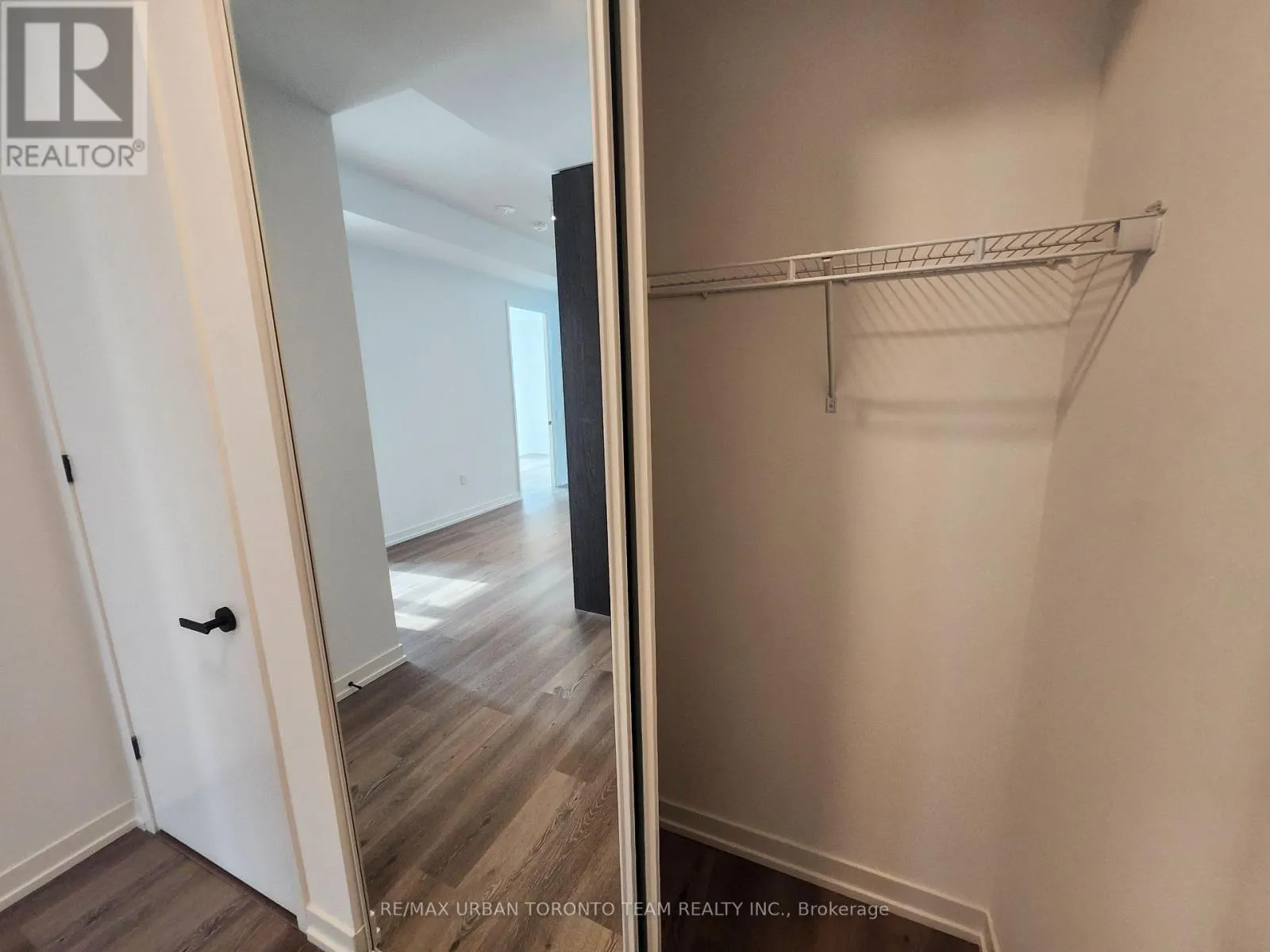 3112 - 28 INTERCHANGE WAY