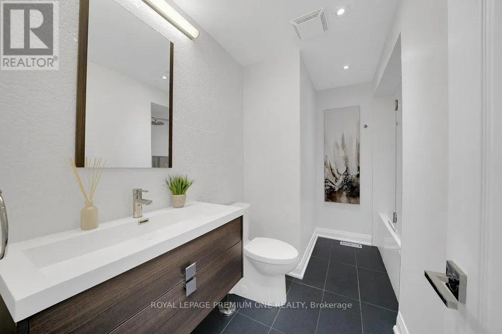 15 BASILICA DRIVE