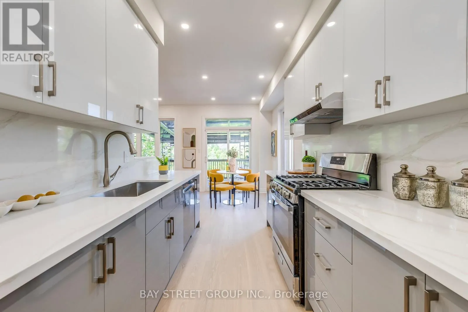 65 - 8 TOWNWOOD DRIVE