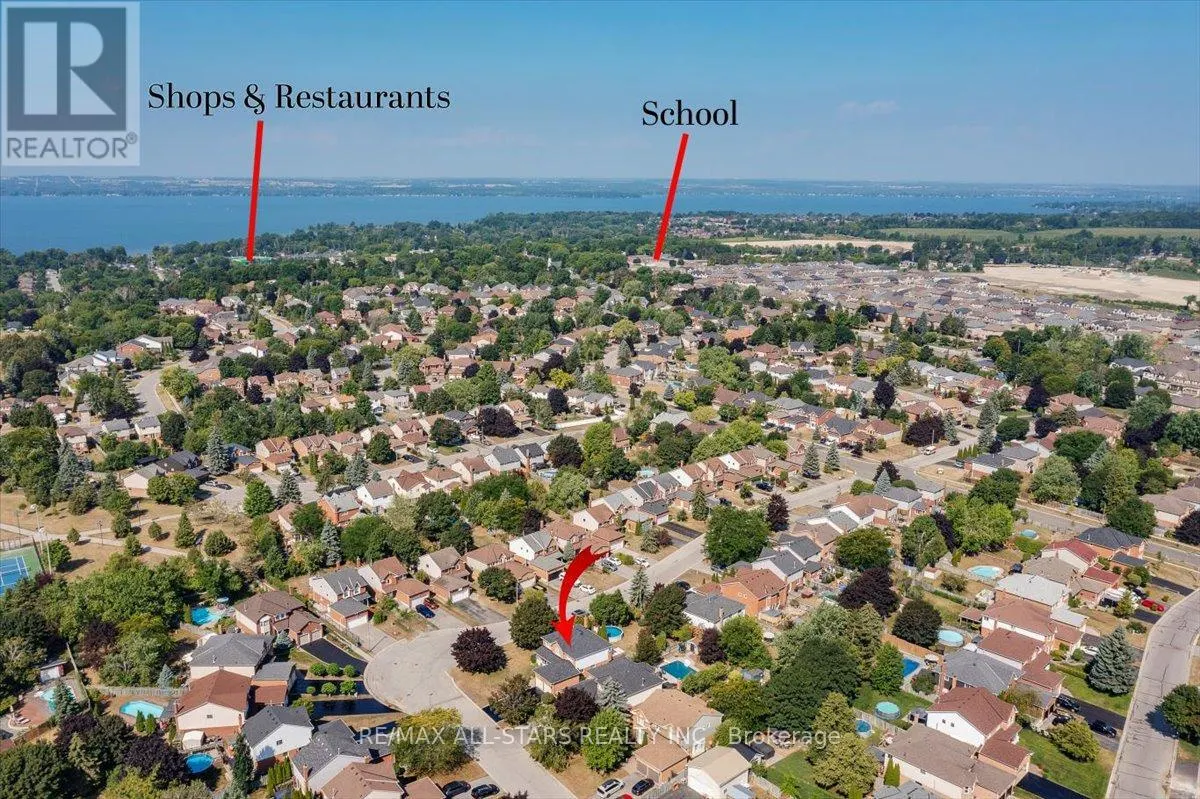 15 AILSA DRIVE
