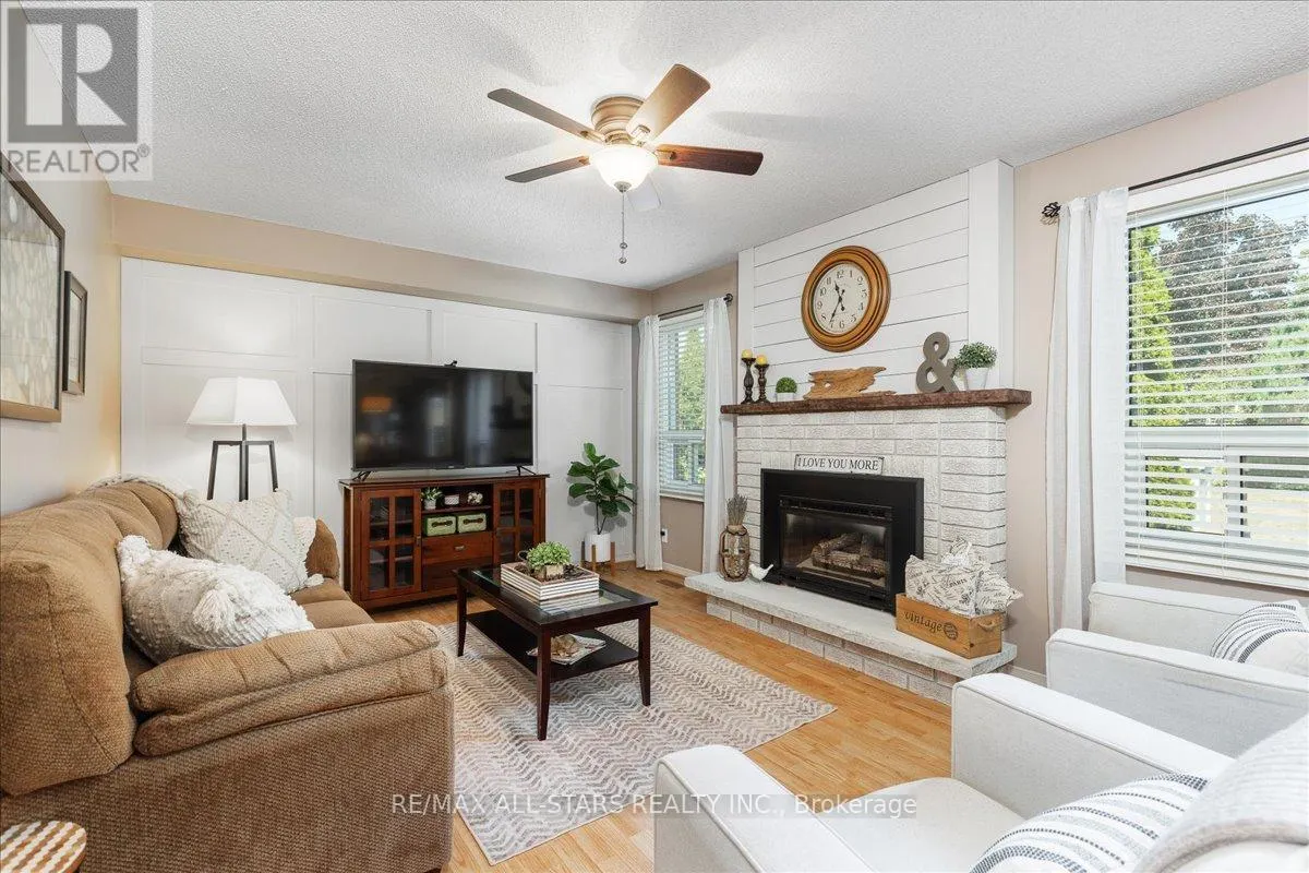 15 AILSA DRIVE