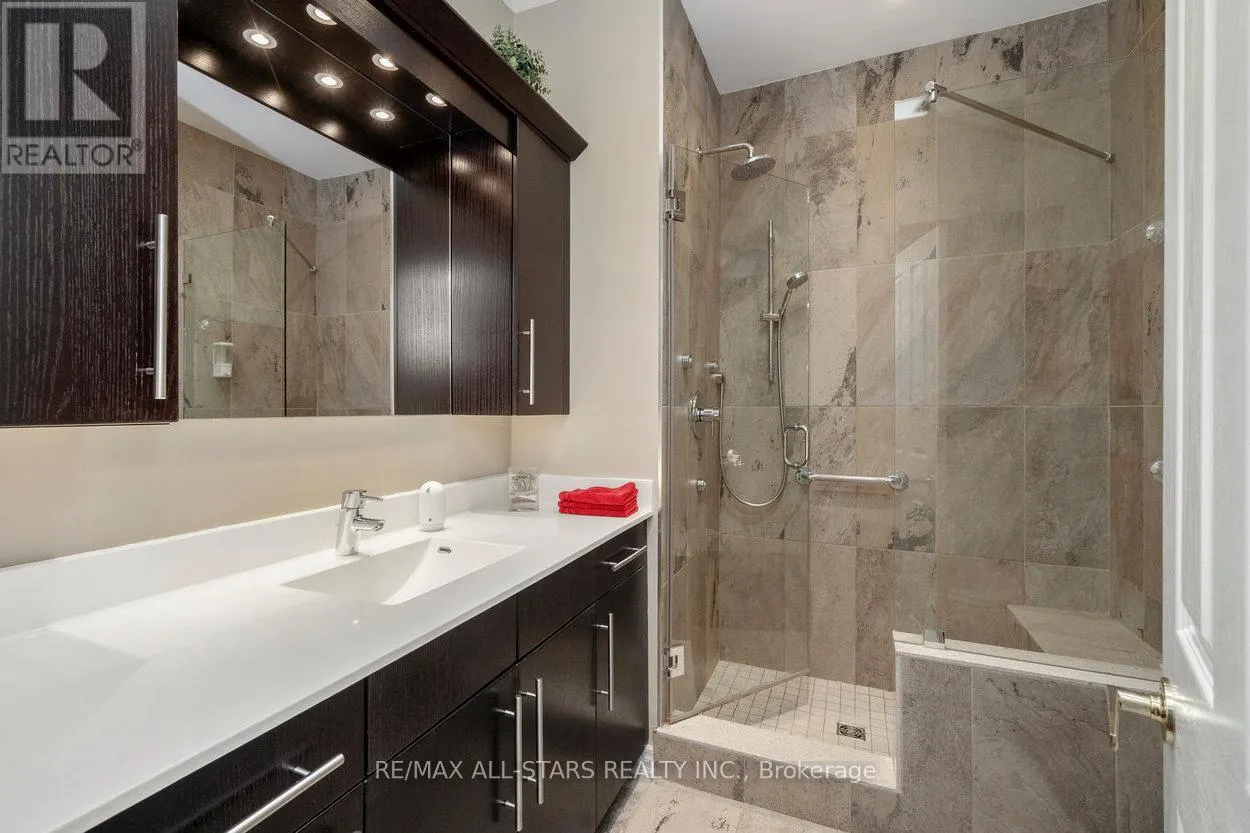 14 KINGFISHER COVE WAY