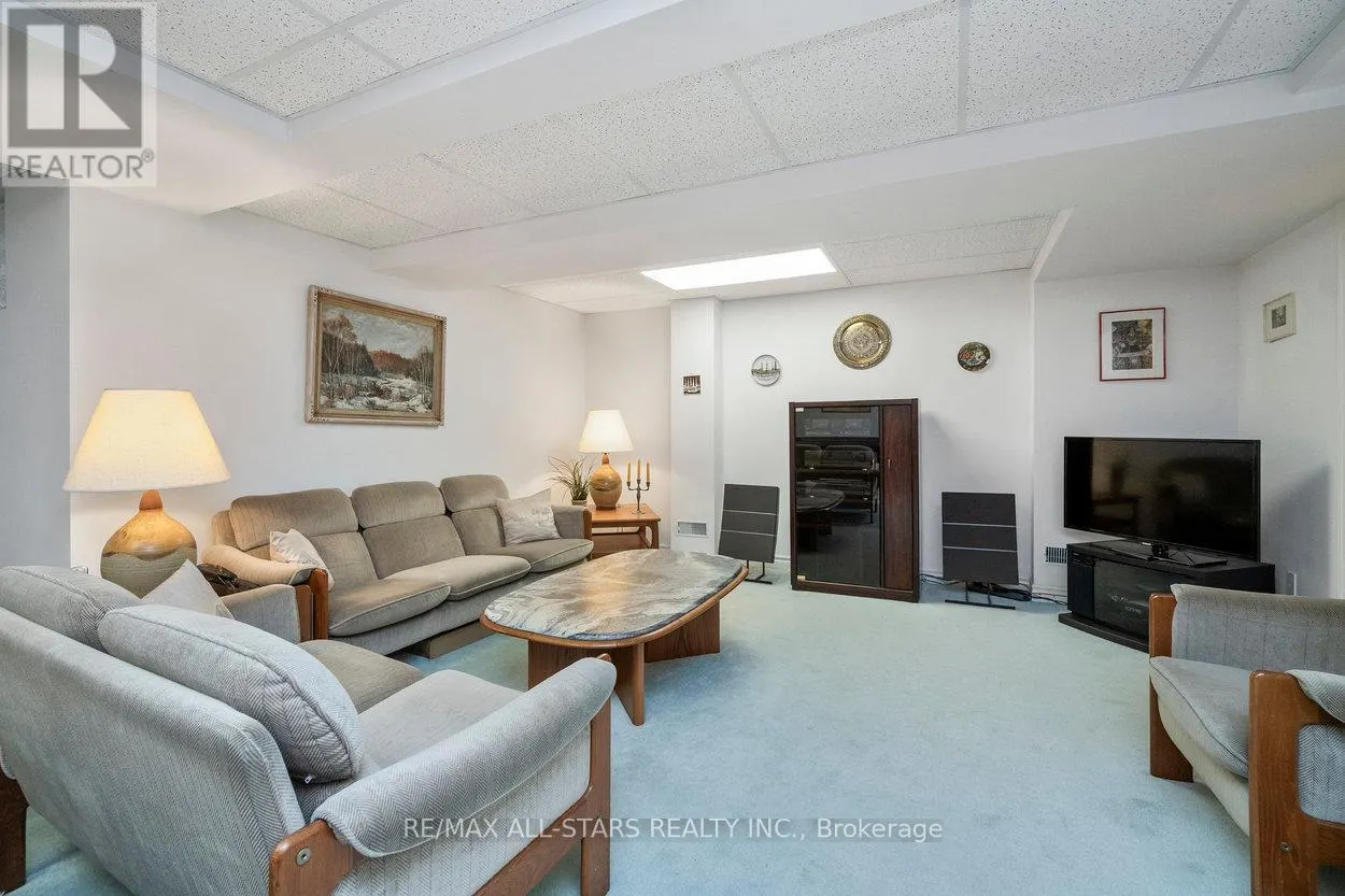 14 KINGFISHER COVE WAY