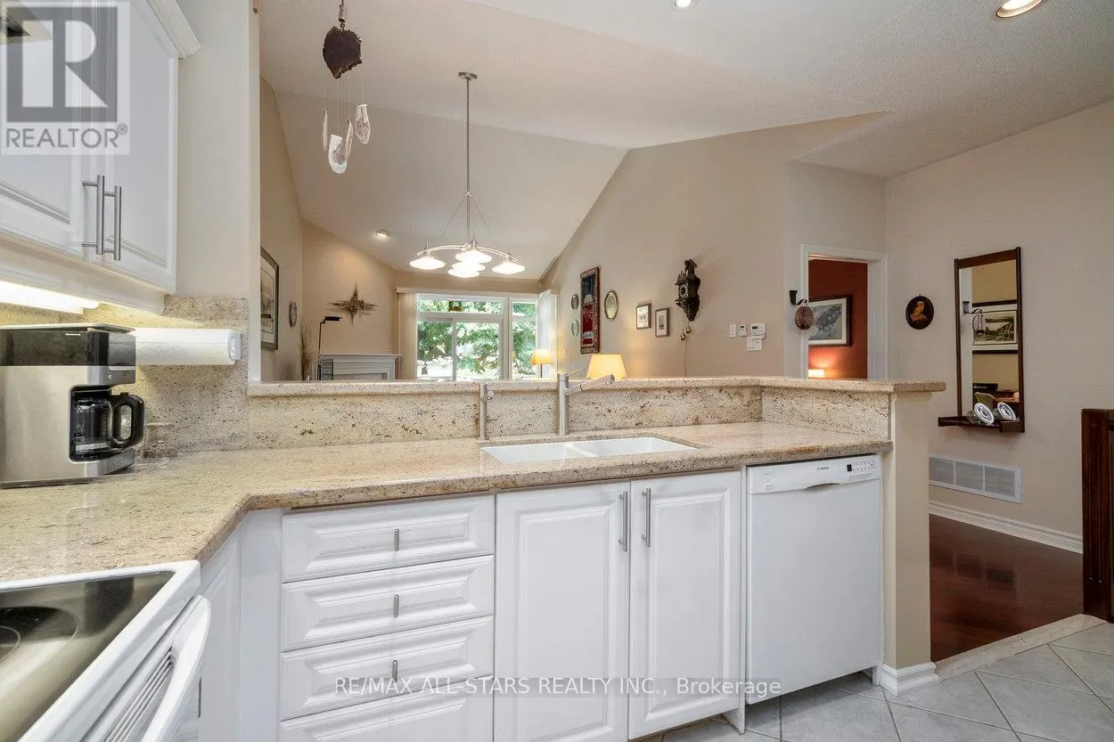 14 KINGFISHER COVE WAY