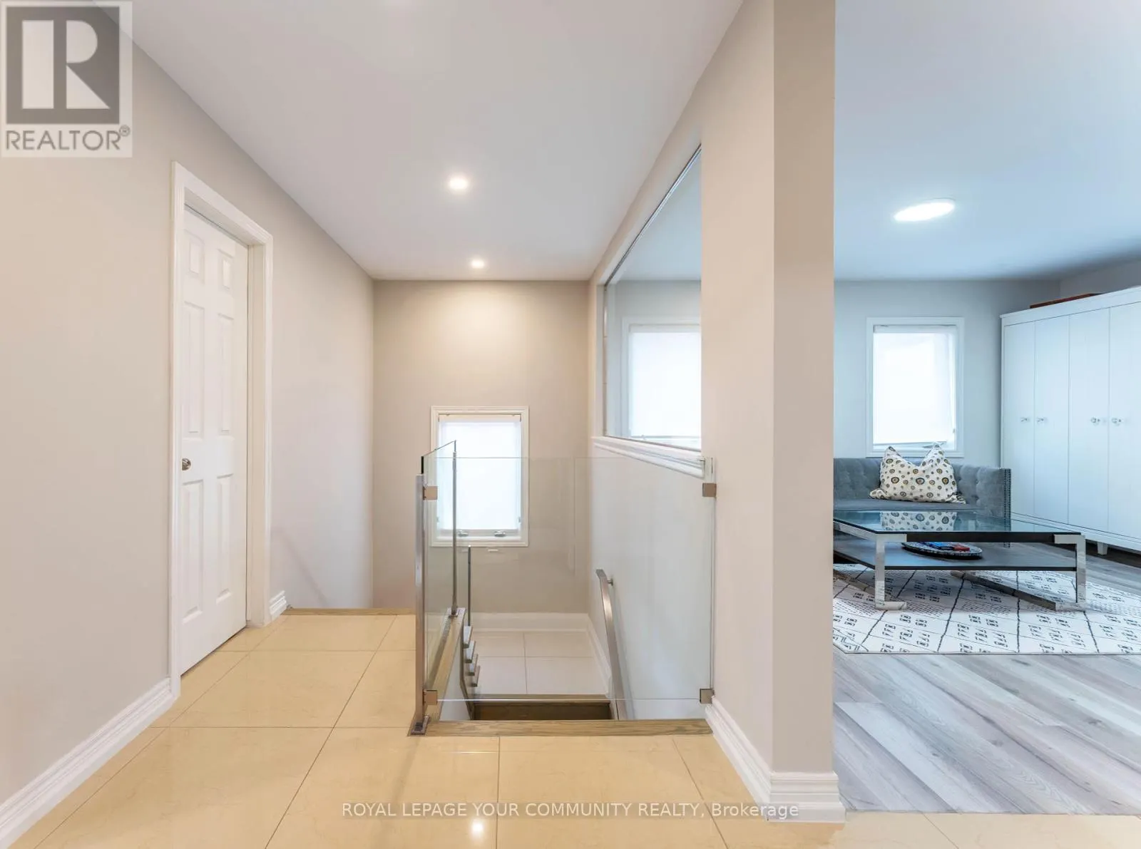 339 THOMAS COOK AVENUE
