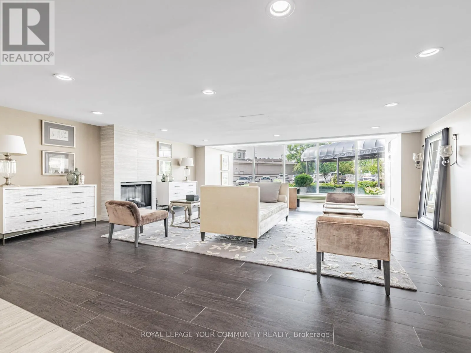 508 - 7811 YONGE STREET