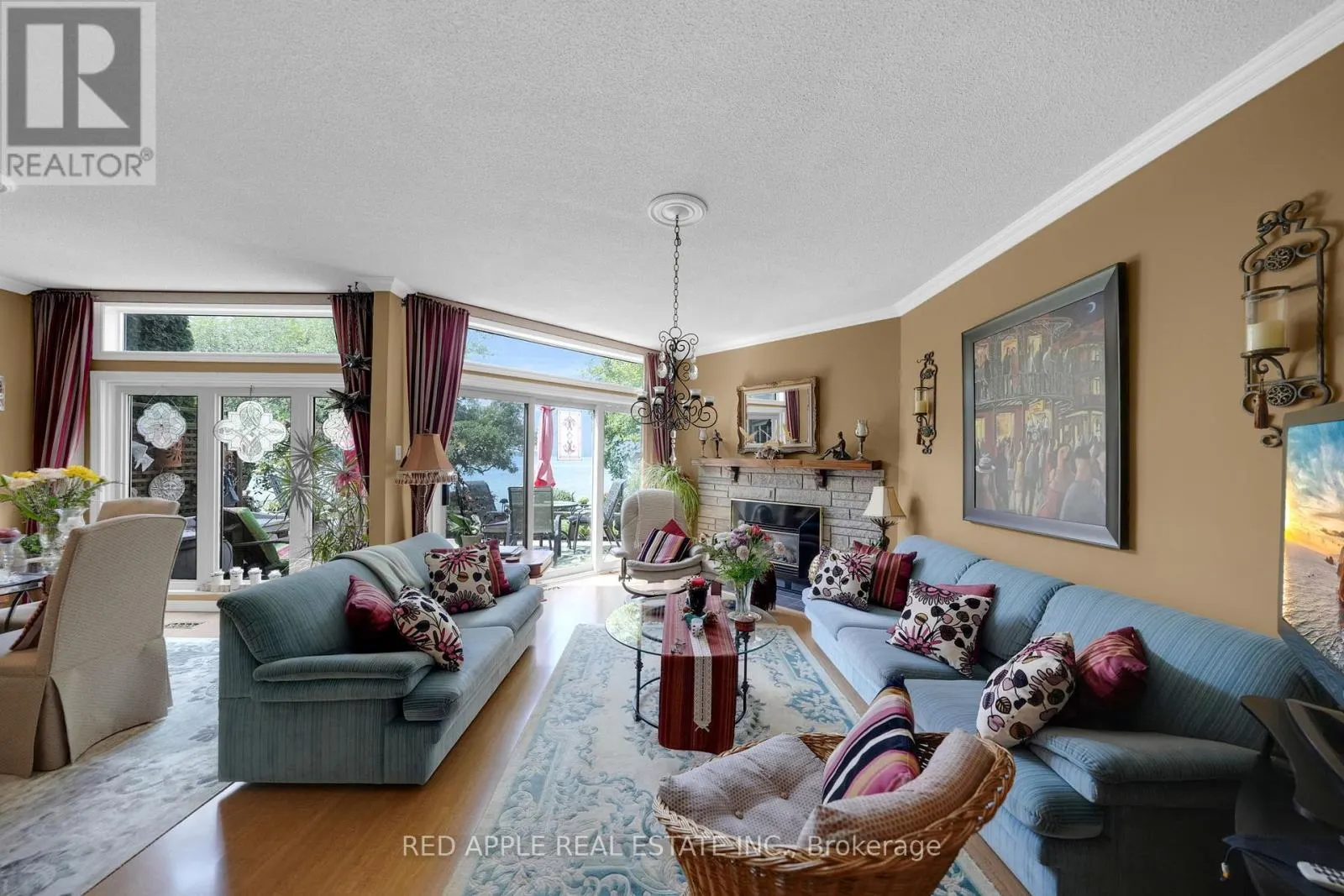 12 DAVY POINT CIRCLE