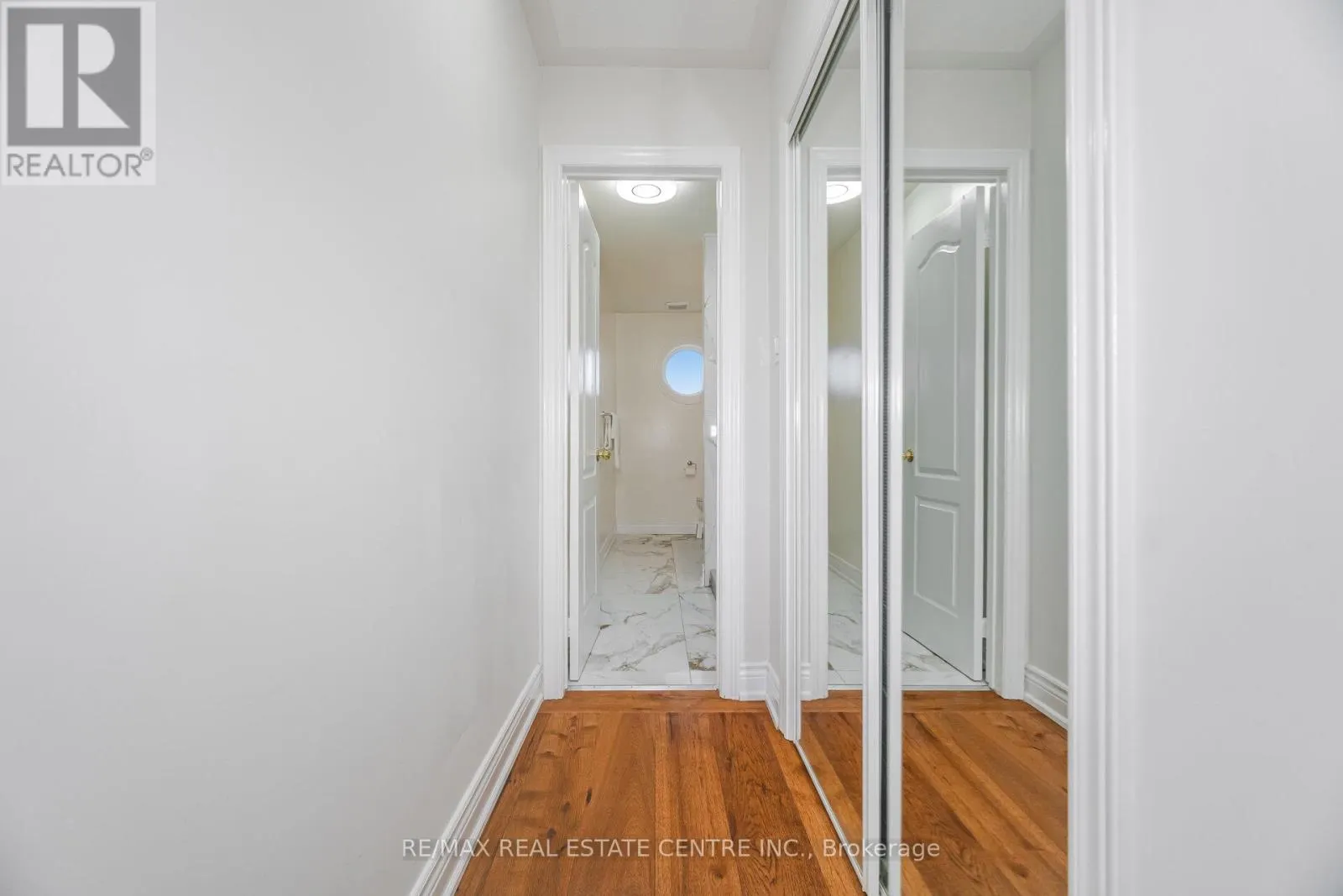 24 FUTURA AVENUE