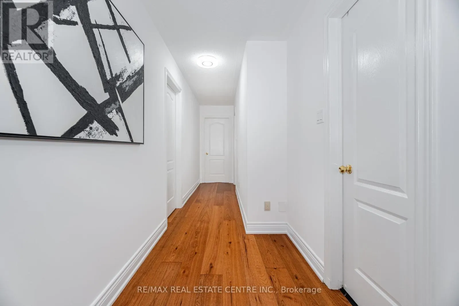 24 FUTURA AVENUE