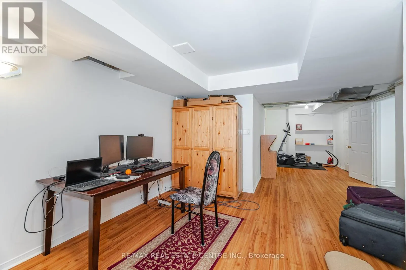 24 FUTURA AVENUE