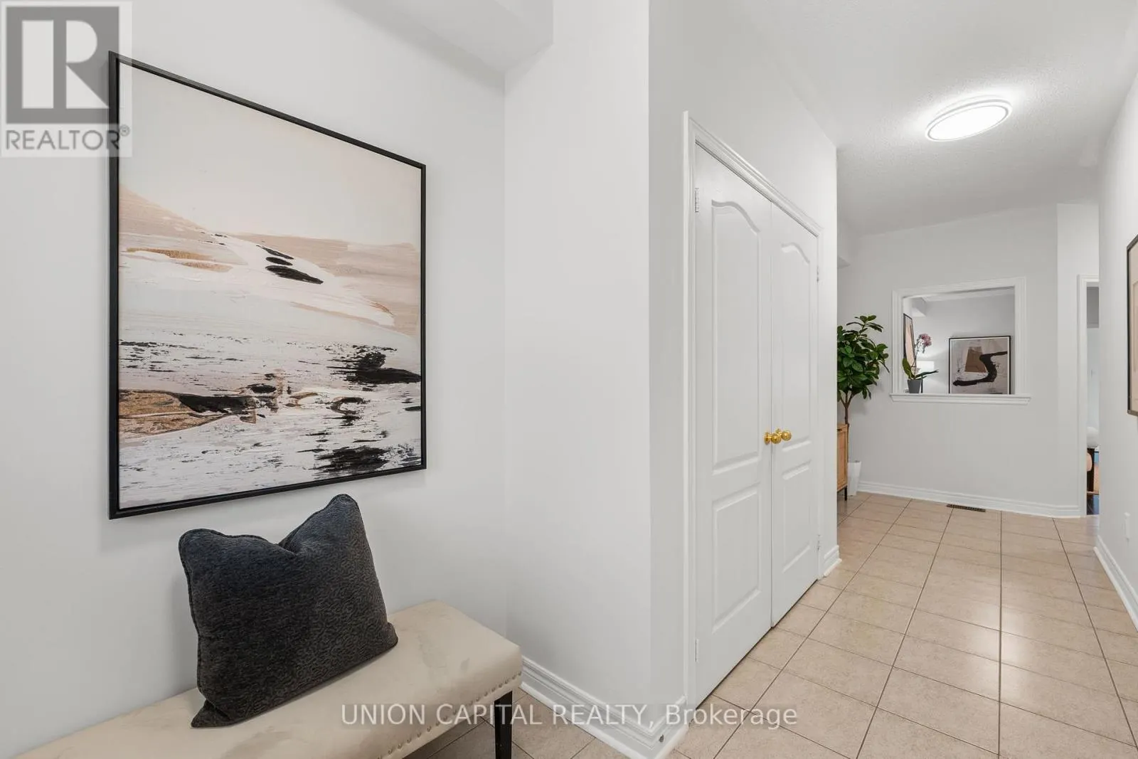 9 LANDWOOD AVENUE