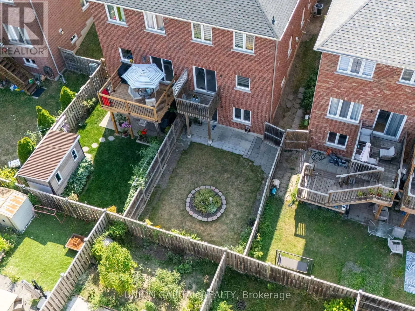 9 LANDWOOD AVENUE