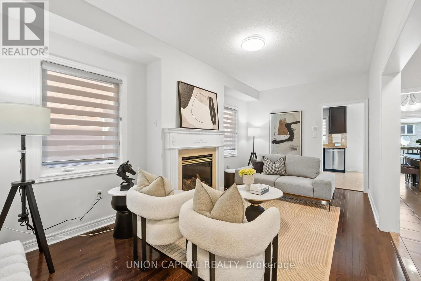 9 LANDWOOD AVENUE