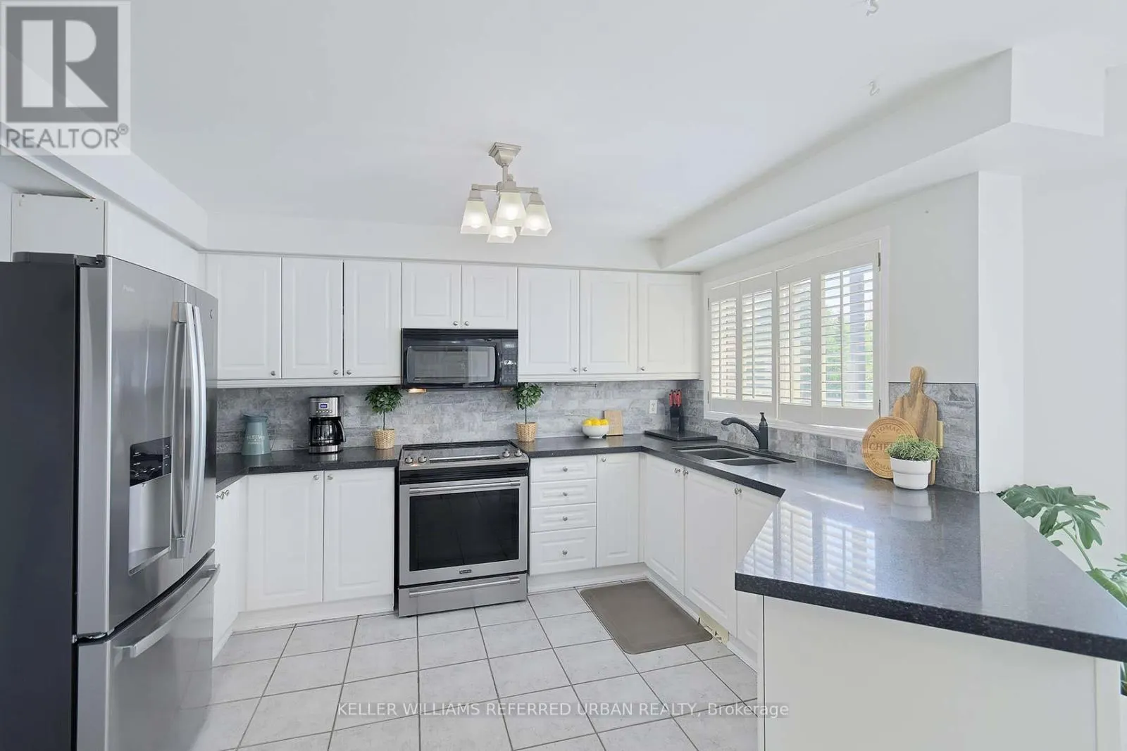 466 SILKEN LAUMANN DRIVE