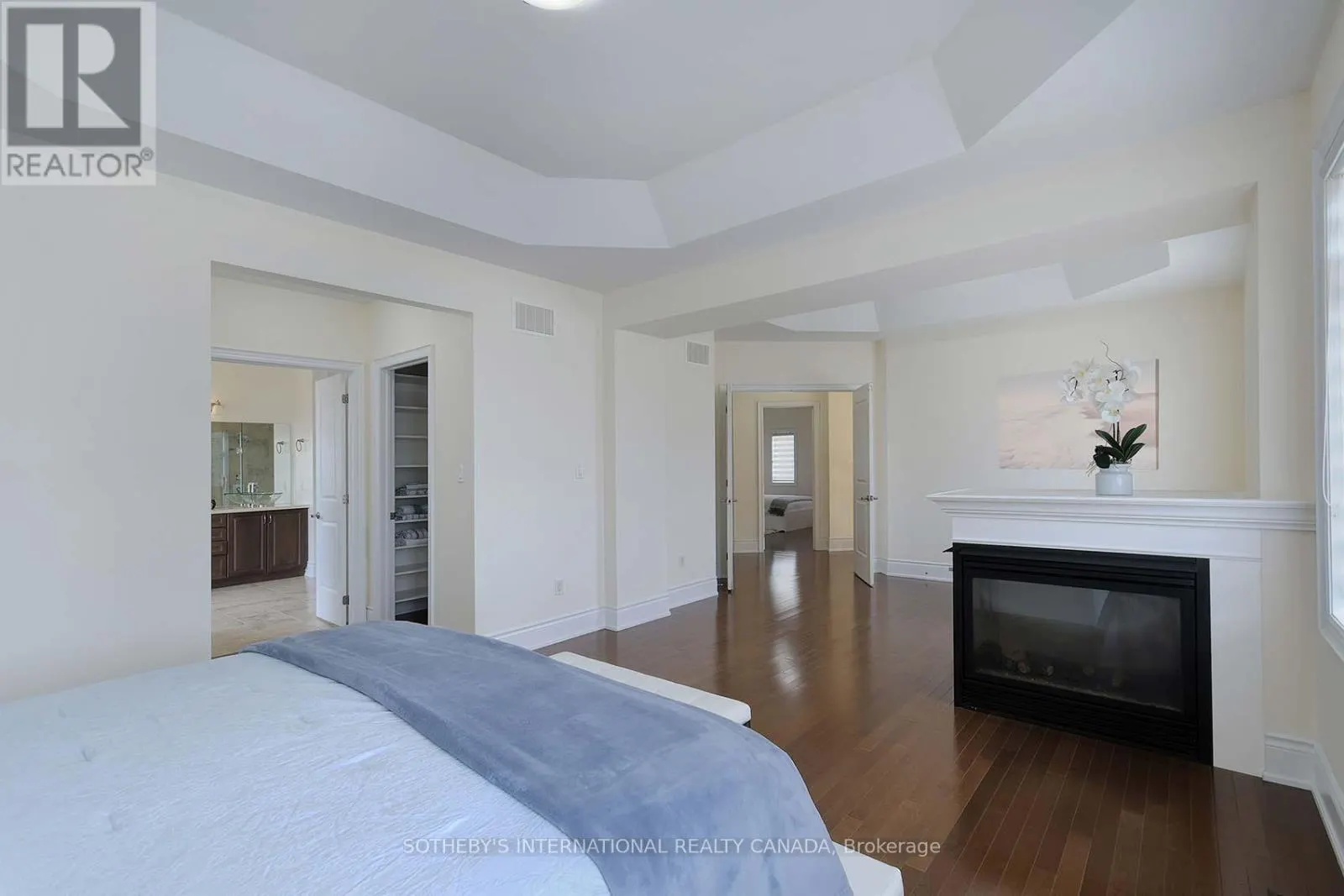 381 POETRY DRIVE