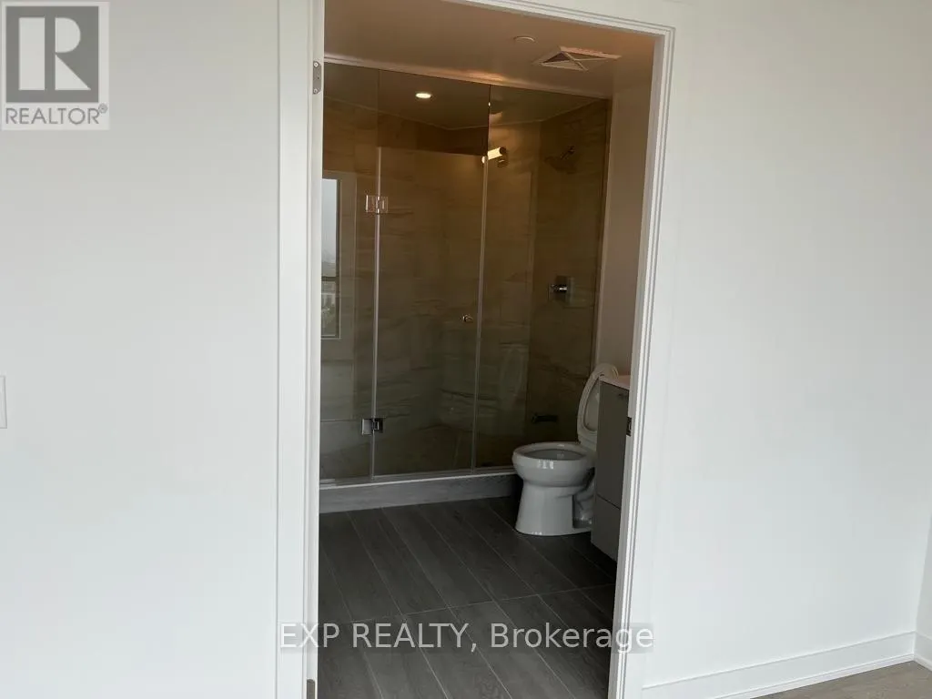 1101 - 120 EAGLE ROCK WAY