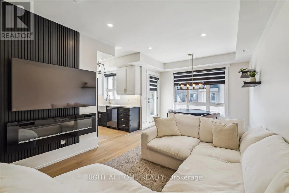 14 - 105 KAYLA CRESCENT