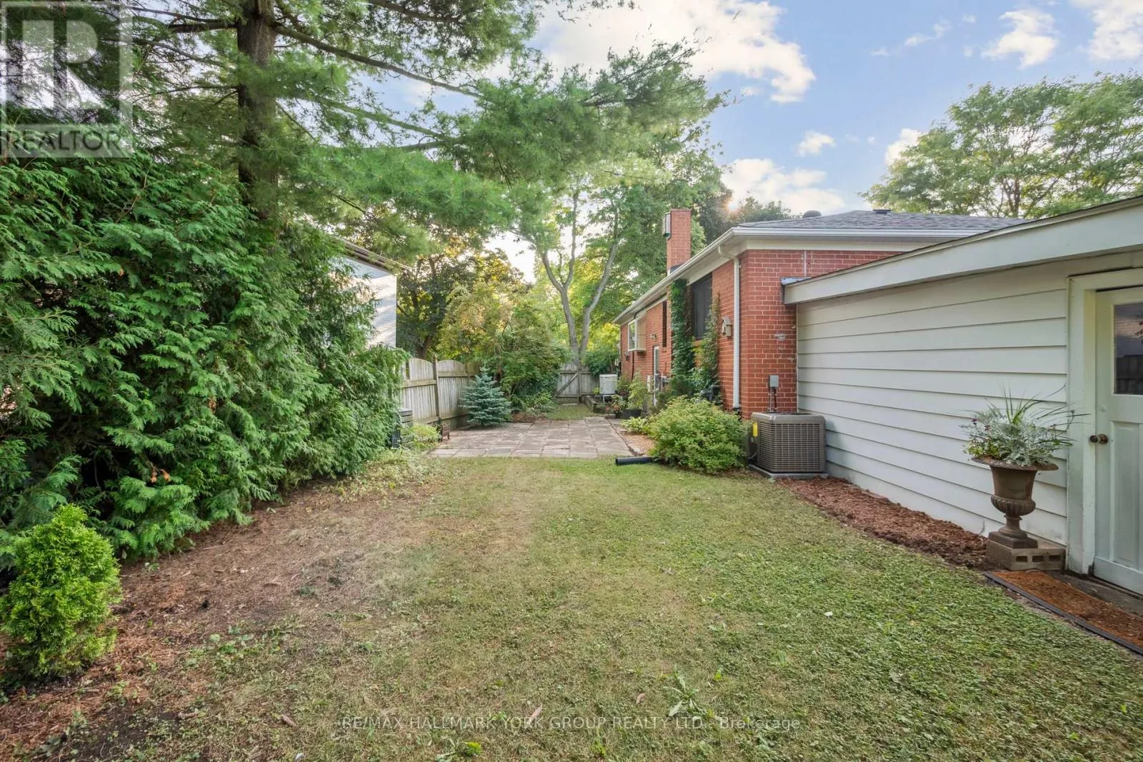172 ALTAMIRA ROAD