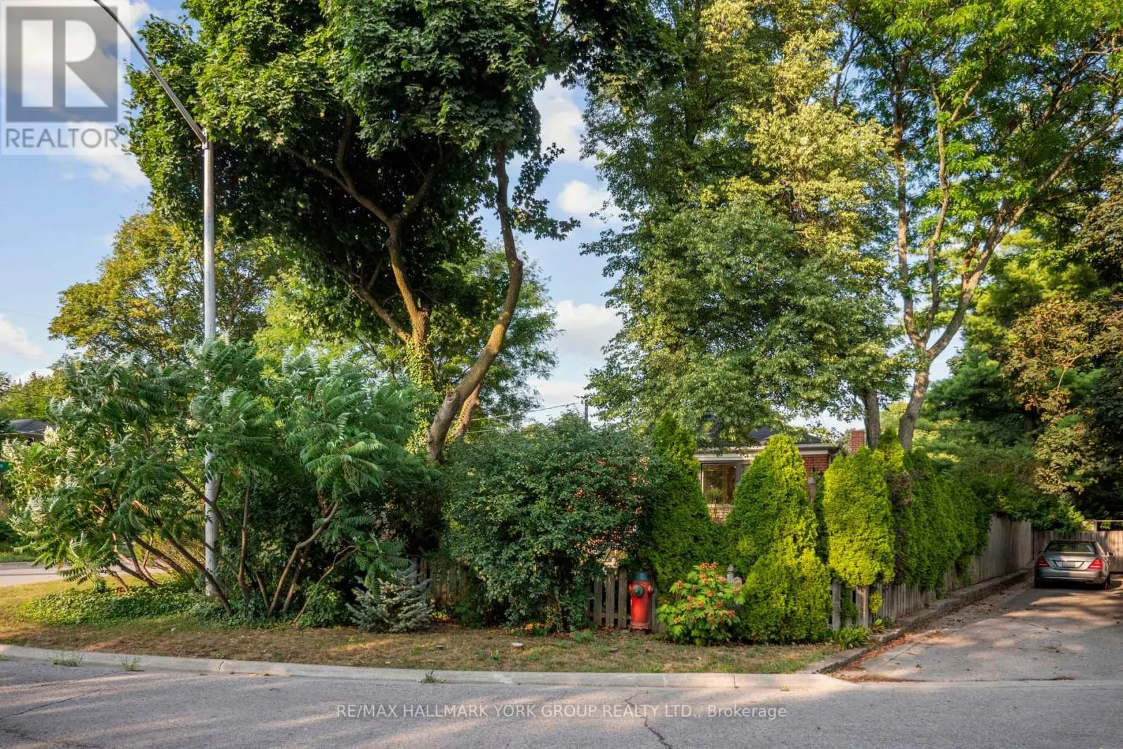 172 ALTAMIRA ROAD