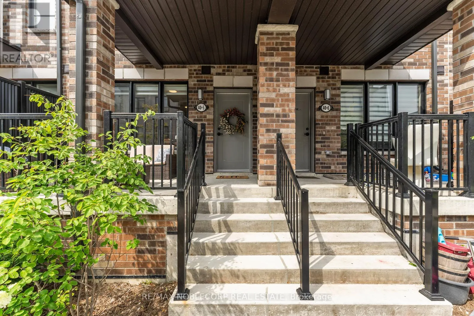 5 - 40 BAYNES WAY