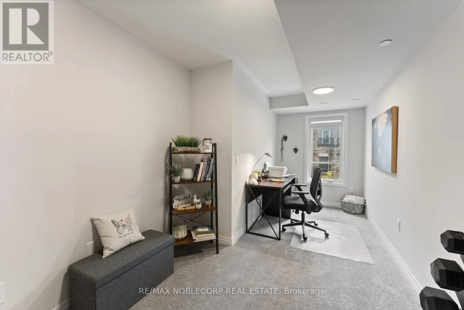 5 - 40 BAYNES WAY