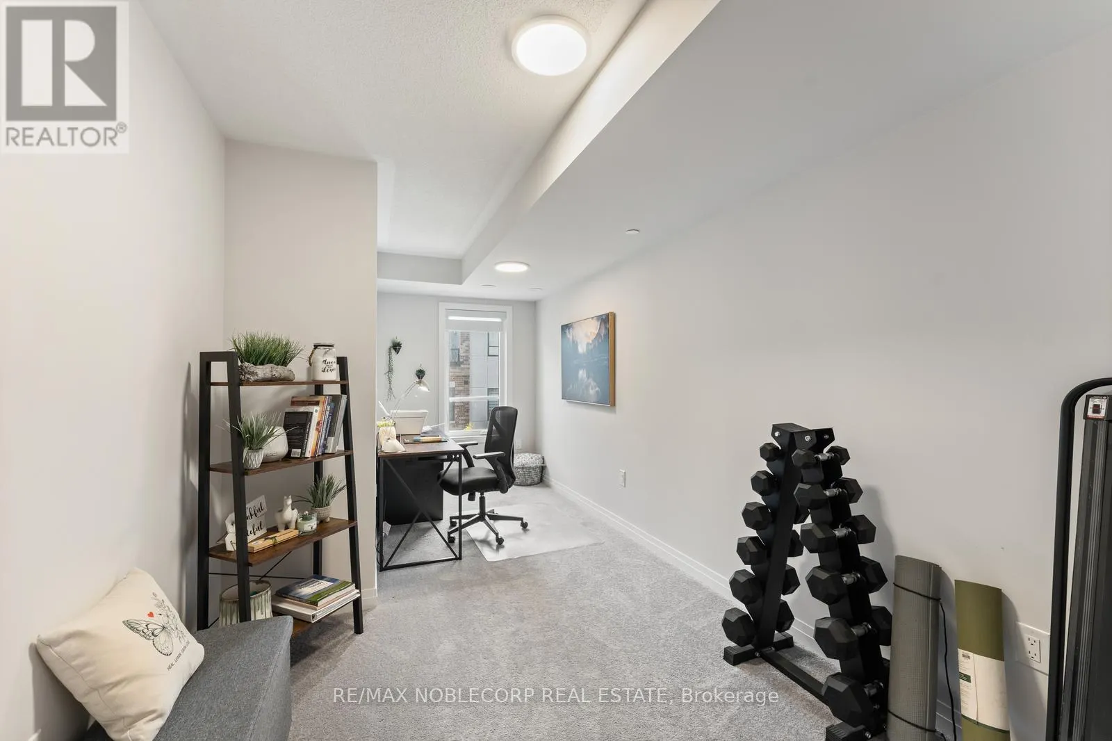 5 - 40 BAYNES WAY