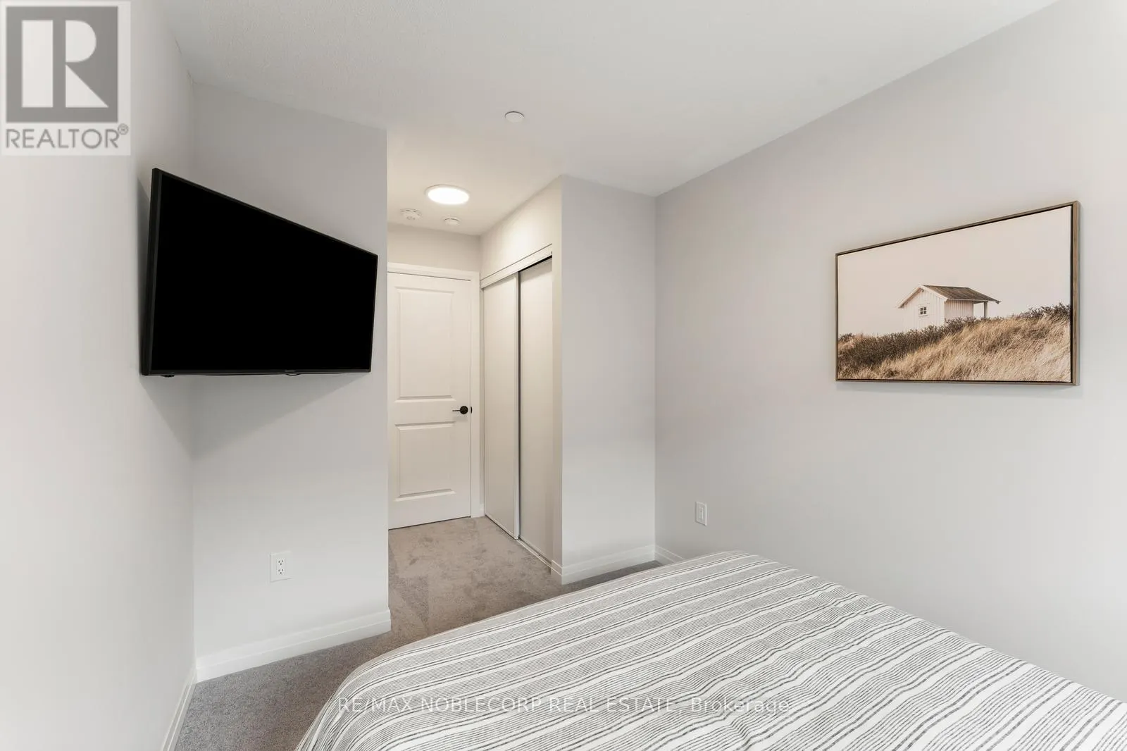 5 - 40 BAYNES WAY