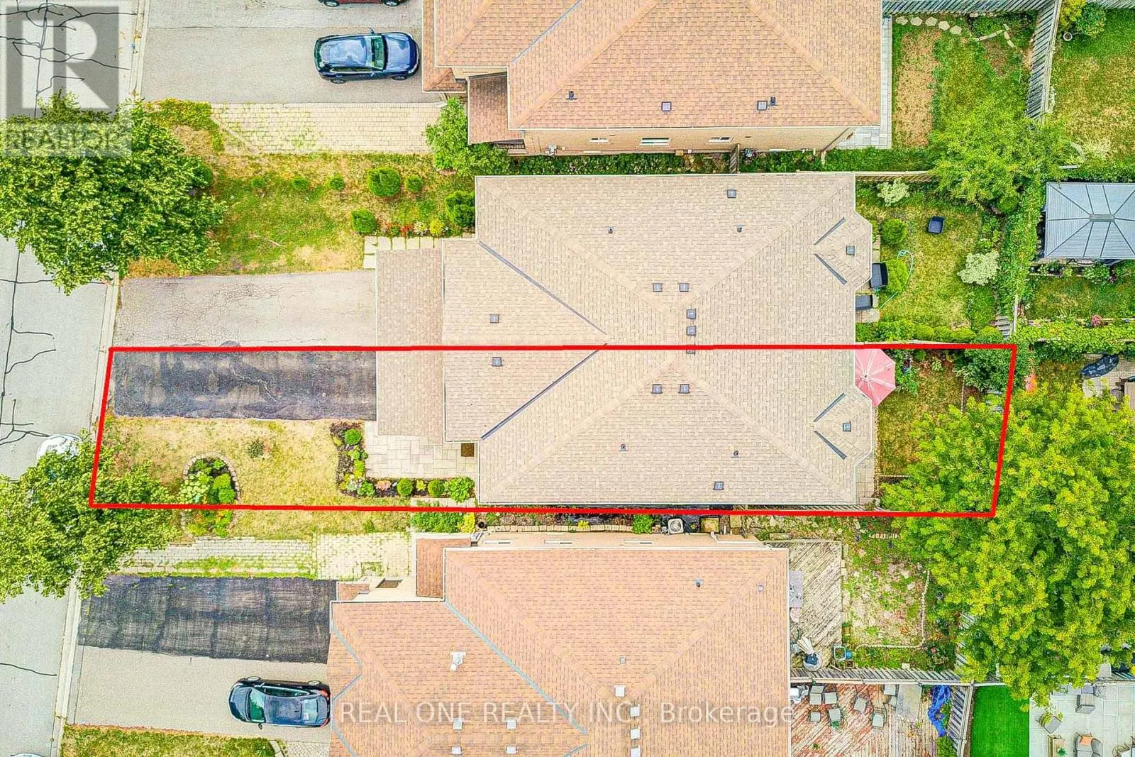582 WILLOWICK DRIVE