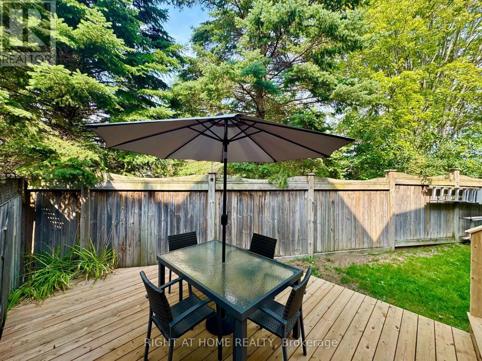 5 - 359 RIDDELL COURT